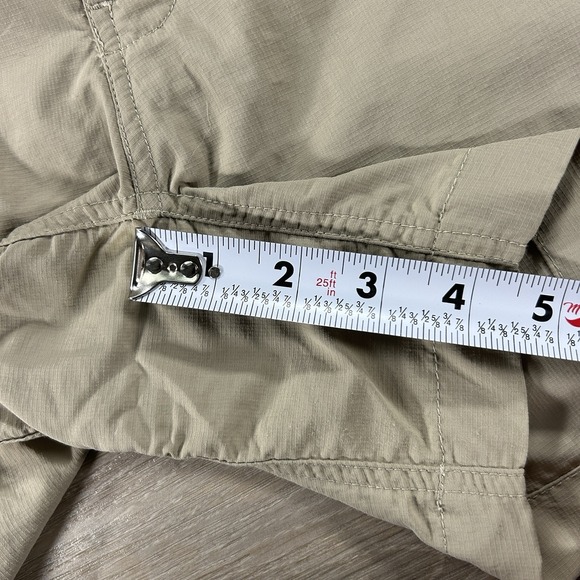 The North Face Women's Size 6 Horizon Shorts Taupe Hiking Nylon Cargo Pocket - Picture 14 of 15